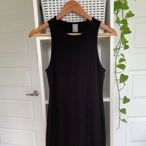 Aritzia fitted black dress